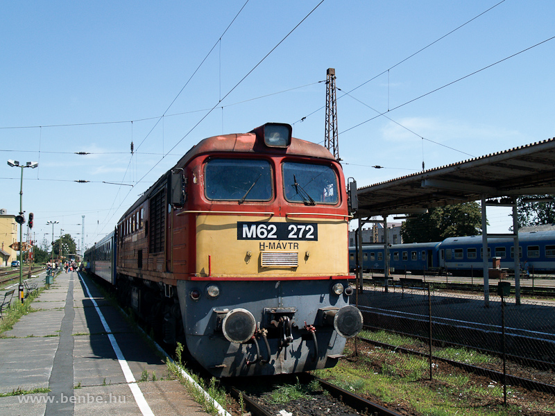 M62 272 Füzesabonyban fotó