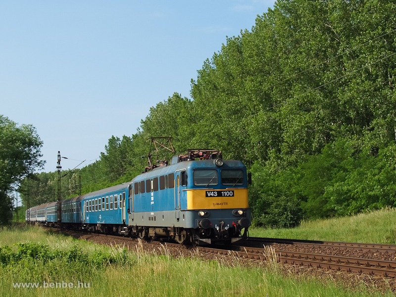 V43 1100 Debrecen-Csapkert s Apafa kztt fot