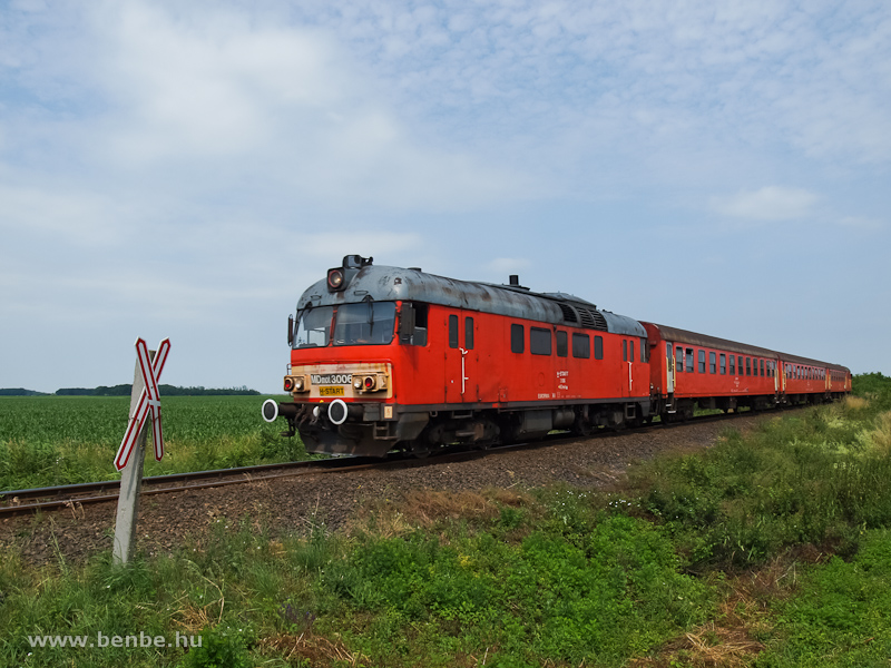 The MDmot 3006 between Konyri Sstfrdő and Pocsaj-Esztr photo