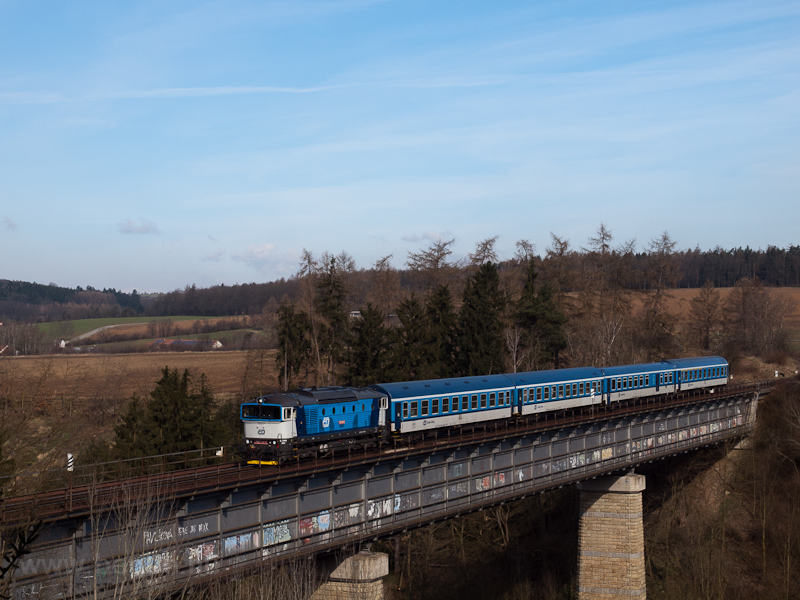 The ČD 750 704-9 seen between Kralice nad Oslou and Rapotice photo