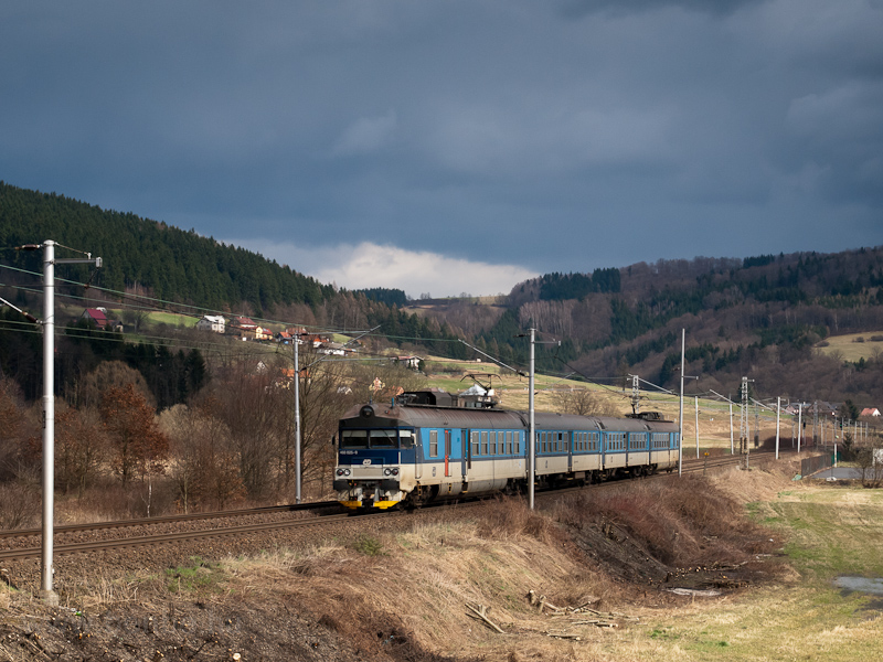 The ČD 460 025-0 seen  picture