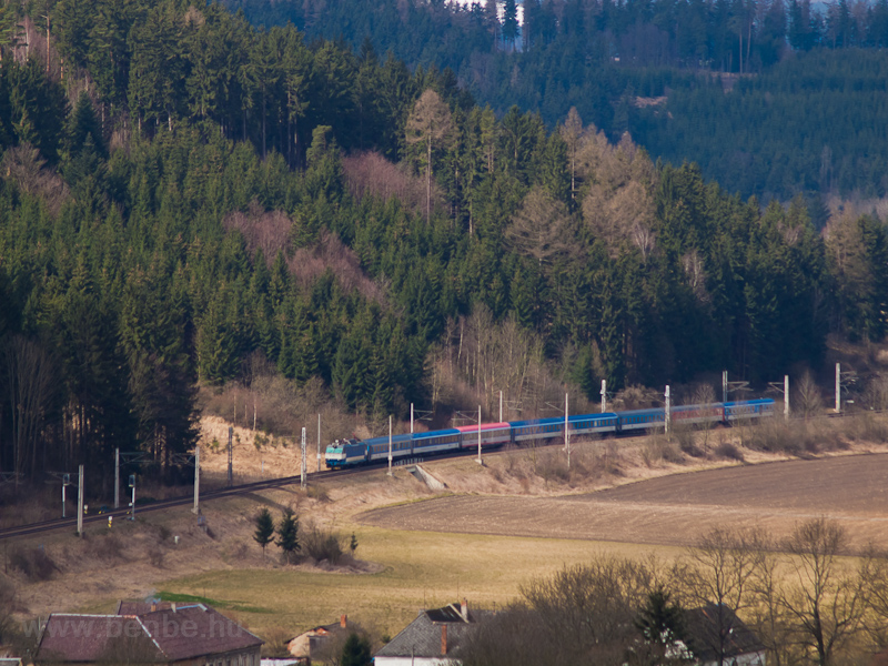 The ZSSK 350  005-5 seen between Brezov nad Svitavou-Dlouh and Brezov nad Svitavou photo