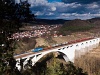 A ČD Cargo 230 088-7 Tišnov s Doln Loučky kztt a hres viadukton gurul t egy vegyes tehervonattal