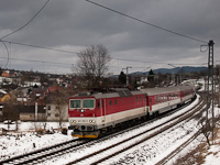 The ŽSSK 361 103-5 seen between Lysa pod Makytou and Strelenka