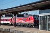 A ŽSSK 193 032-0 pályaszámú Siemens Vectron a <q>Držíme Slovensko v Pohybe</q> reklámfestésben Lipótvár állomáson