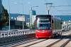 A 7503 pályaszámú Škoda 30T villamos Pozsonyban, az Öreg hídnál