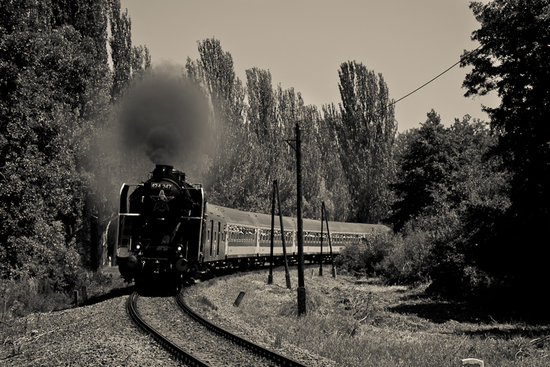 The MV-Nosztalgia kft. 424,247 seen between Rvflp and Plkve-rakod photo