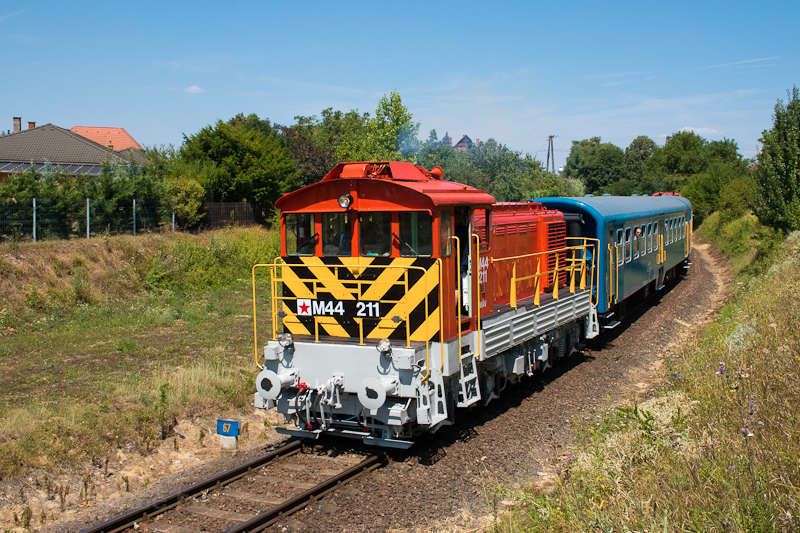 A MÁV Zrt. M44 211 Toponár fotó