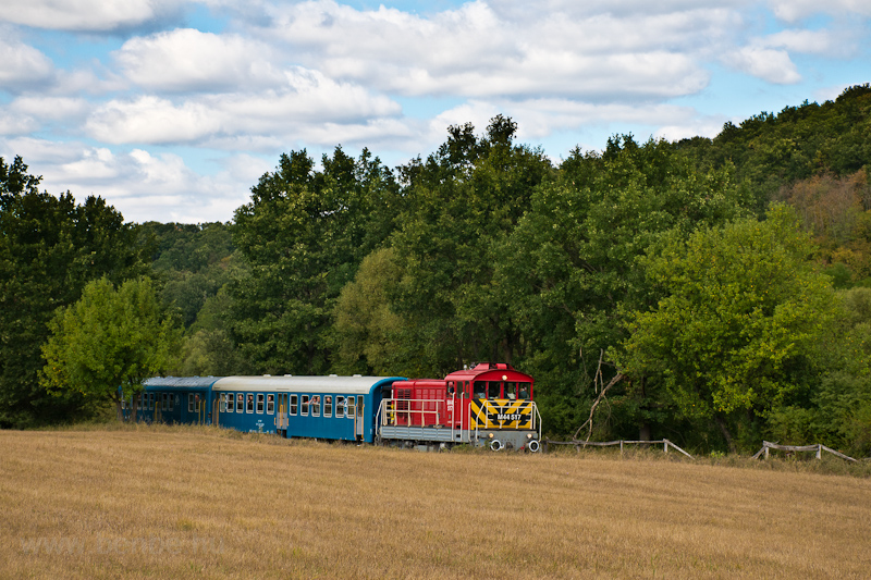 A MÁV-HÉV M44 517 Szokolya fotó