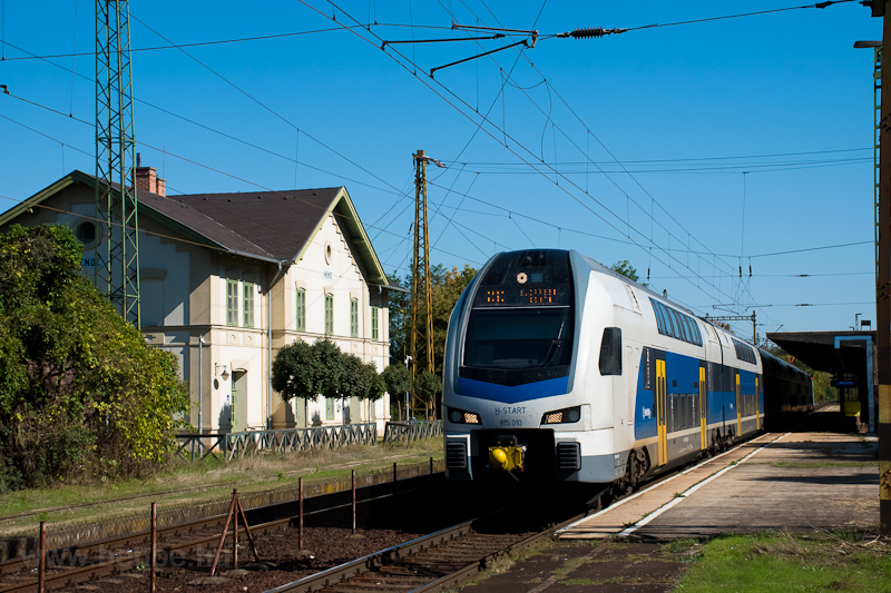 kép A MÁV-START 815 010 Mende állomáson fotó