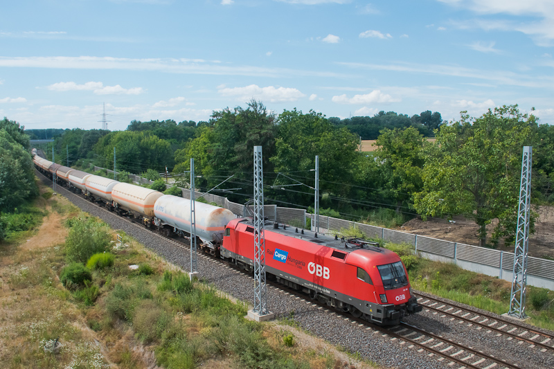 kép A Rail Cargo Hungária (RCH) 1116 003 Rákoscsaba és Pécel között egy földgázt szállÃtó tartályvonattal fotó