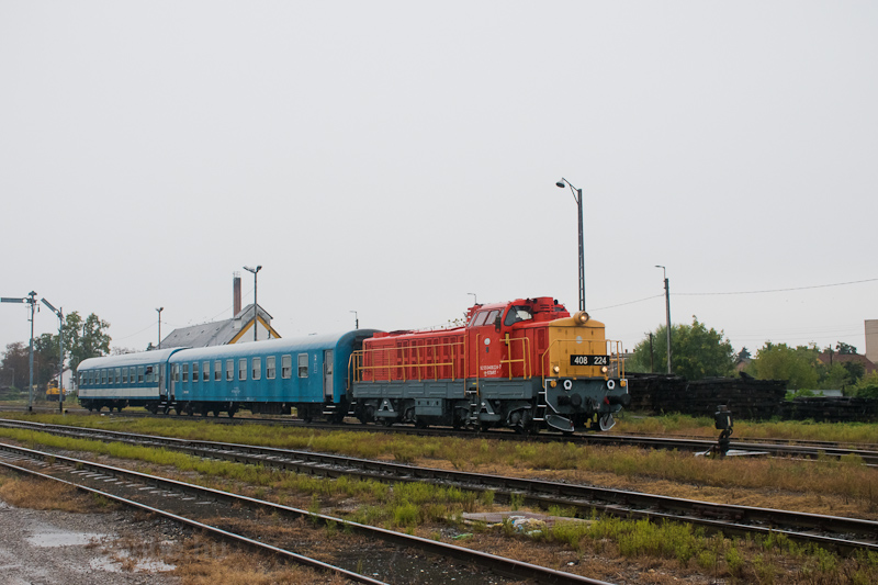 kép A MÁV-Rail Tours 408 224 Szigetvár állomáson fotó