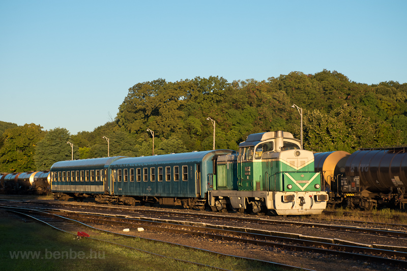 A MÁV-Rail Tours M43 1001 Villány állomáson, a Pécsi Retróhétvége vasárnapján fotó