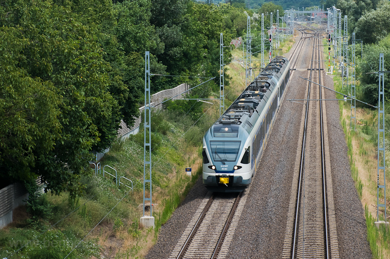 A MÁV-START 415 083 Pécel és Rákoscsaba között fotó