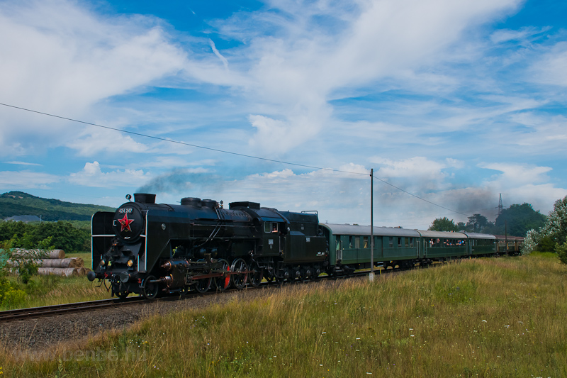 A MÁV-Rail Tours 424 247 Uzsabánya alsó és Lesencetomaj között fotó
