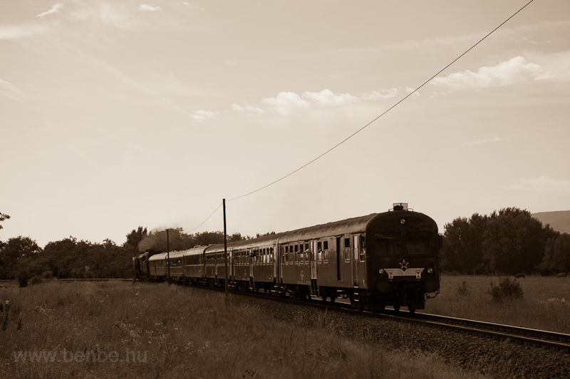 kép A MÁV-Rail Tours 424 247 BDt vezérlőkocsis ingavonattal Uzsabánya alsó és Lesencetomaj között fotó