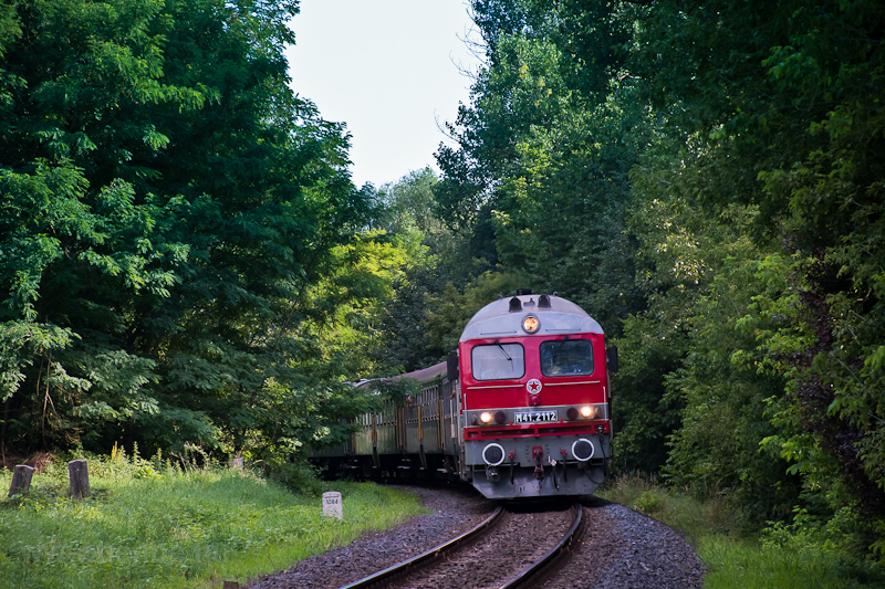 A MÁV-START M41 2112 Badacsonylábdihegy és Badacsonytördemic-Szigliget között fotó