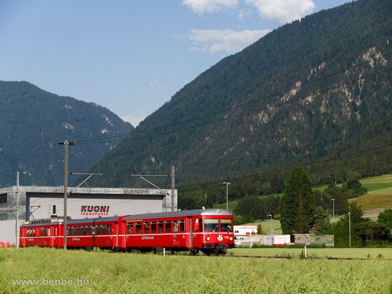 The Be 4/4 514 between Felsberg and Domat/Ems photo