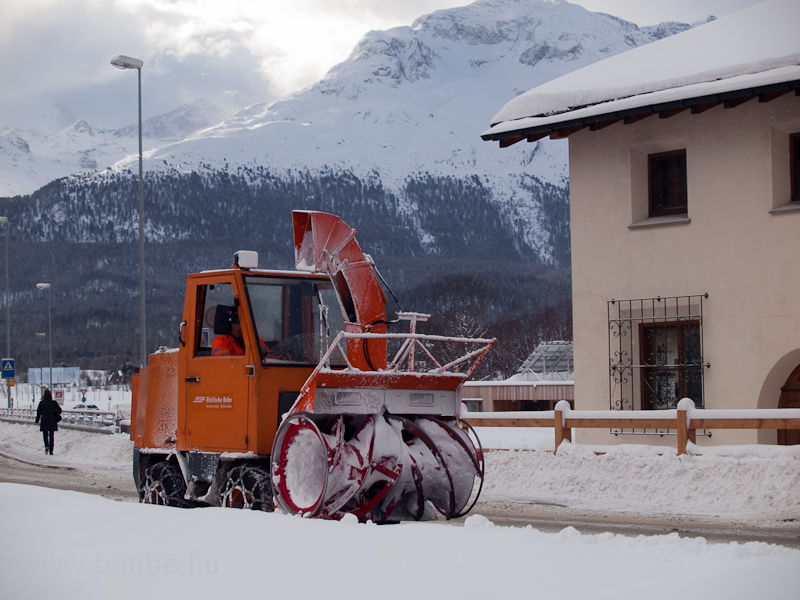 RhB road snow plough at Sam photo