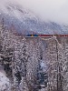 A Rhätische Bahn Ge 4/4<sup>III</sup> 653 Muot és Preda között az Albula-III viadukton