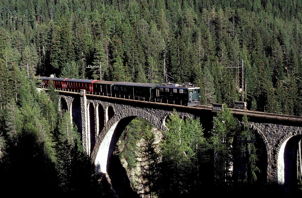 Az RhB Ge 4/4 fotó