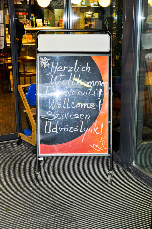 Nem egyszerű a magyar nyelv, de azrt megprblnak ksznteni minket St. Moritzban! fot