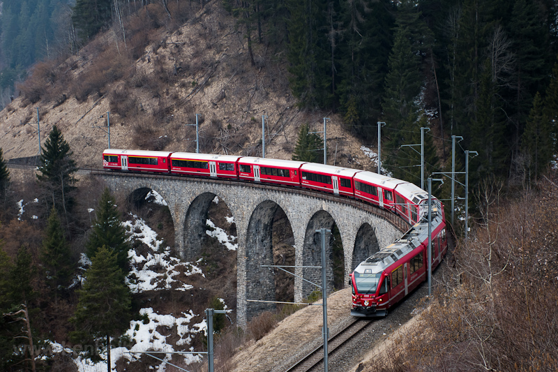 The Rhtische Bahn (RhB) ABe 8/12 3508 seen between Alvaneu and Filisur on the Schmittentobel-Viaduct photo