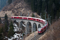 The Rhtische Bahn (RhB) ABe 8/12 3508 seen between Alvaneu and Filisur on the Schmittentobel-Viaduct