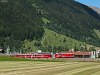 A Rhätische Bahn (RhB) Ge 4/4<sup>II</sup> 612 Zernez és Carolina között, vezérlési gondok miatt kivételesen géppel előre