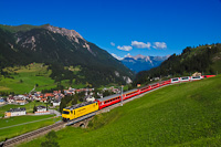 A Rhätische Bahn (RhB) Ge 4/4<sup>III</sup> 644 <q>Lazzarini</q> Preda és Bergün/Bravuogn között