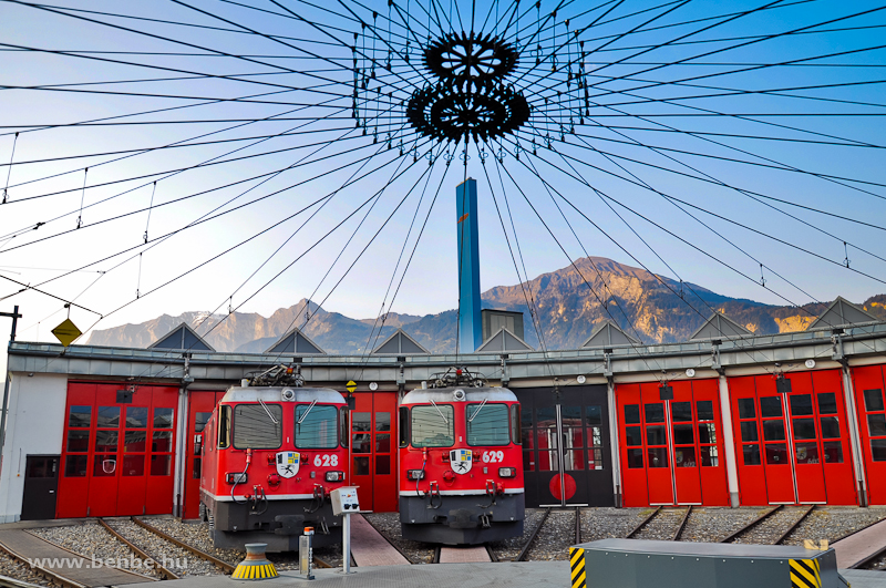 The roundhouse at Landquart with the Ge 4/4 photo