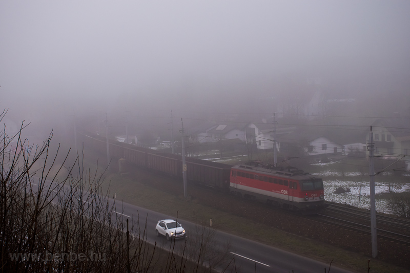 The BB 1142 698 is seen between Spital am Semmering and Mrzzuschlag as the banker of a freight train photo