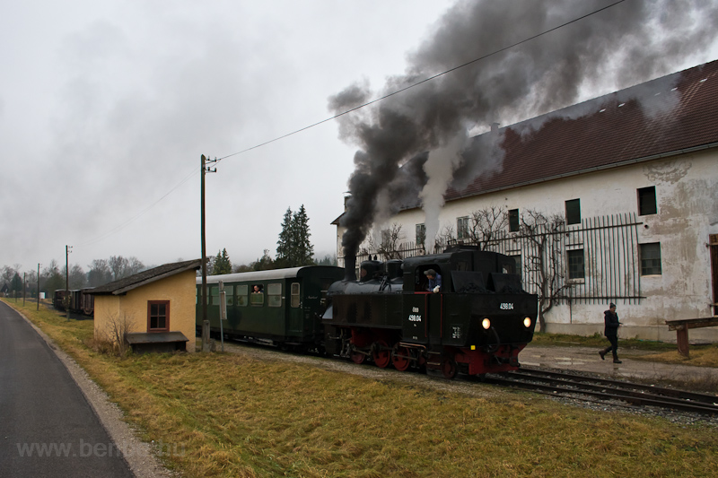 The Steyrtalbahn 498.04  seen at Sommerhubermhle loading area photo