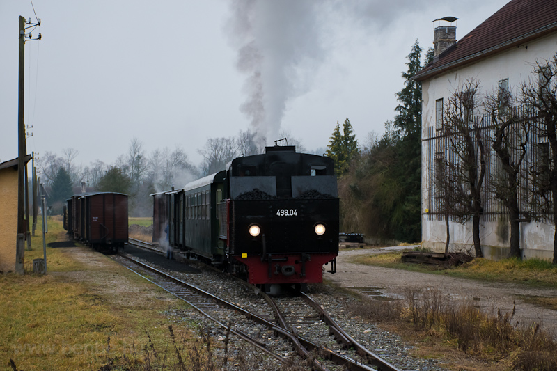 A Steyrtalbahn 498.04 Sommerhubermhle megll-rakodhelyen fot