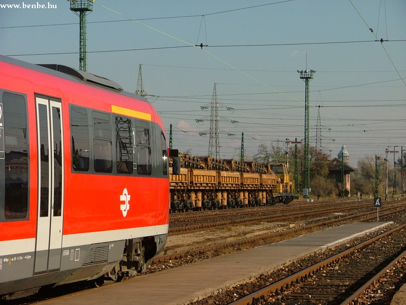 Doztoros vonat kszldik buda llomson fot