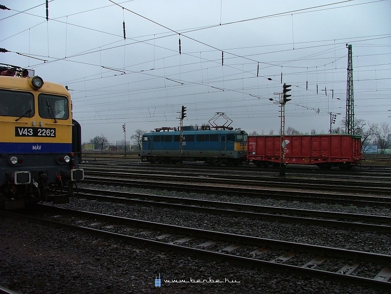 V43 1211 Rákoson fotó