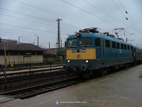 kép