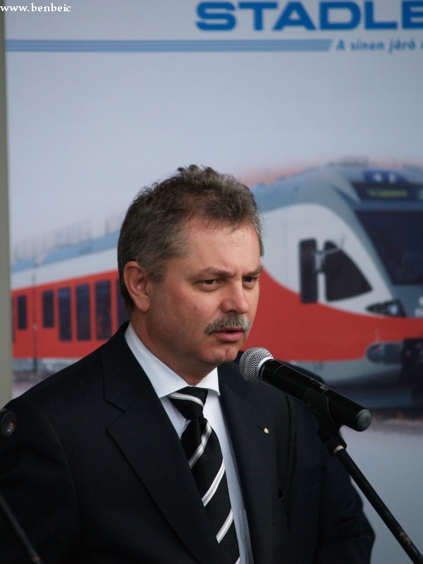 Ő nem mondott semmit, bár a képről egészen más jön le. kép Heinczinger István, a MÁV Zrt. vezérigazgatója fotó
