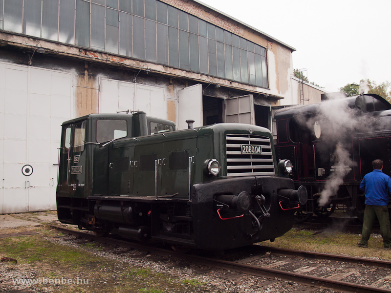 The small diesel shunter 2060.04 photo