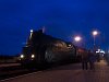 A 242,001 és az ÖBB 1116 011-6 Hegyeshalomban a kék órában