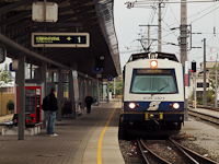 Az ÖBB 4020 230-1 a Wolfsthalba közlekedő S7 vonalon Schwechat állomáson