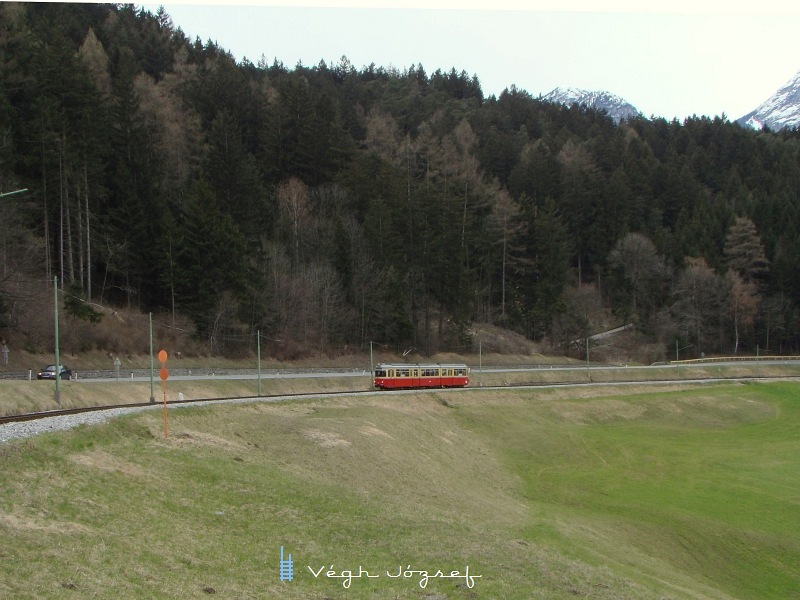 A nagyon jl eltalllt szinterv villamosok elg hosszan,  egszen 2009. kzepig szolglltak a Stubaitalbahn vonaln   fot