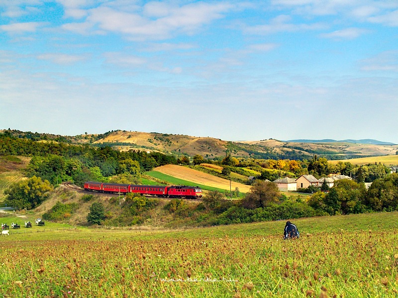 The MDmot 3025 at Szilvsvrad, in the Egres-valley photo