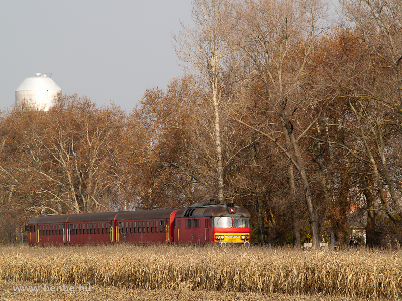 The MDmot 3003 between Vásárosnamény and Vitka photo