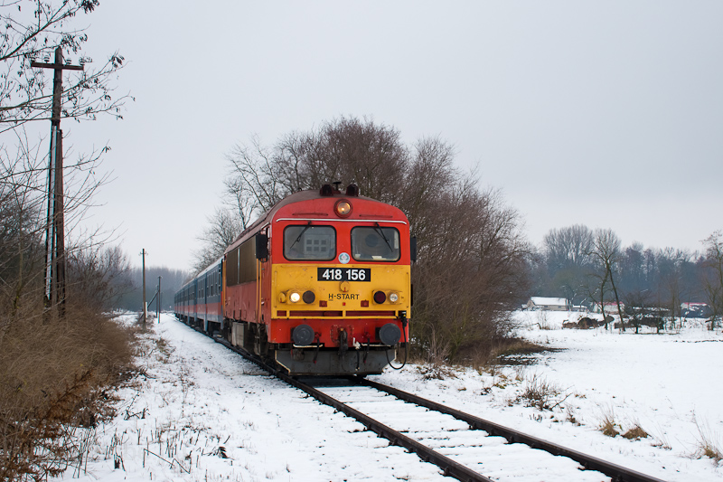 The MV-START 418 156 seen between csai szőlők and csa photo