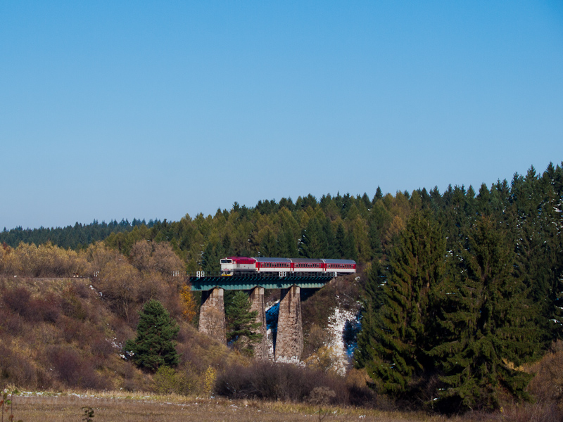 A ŽSSK 754 003-2 Čremošn s Horn Štubňa obec kztt a Viadukt na Vode hdon fot