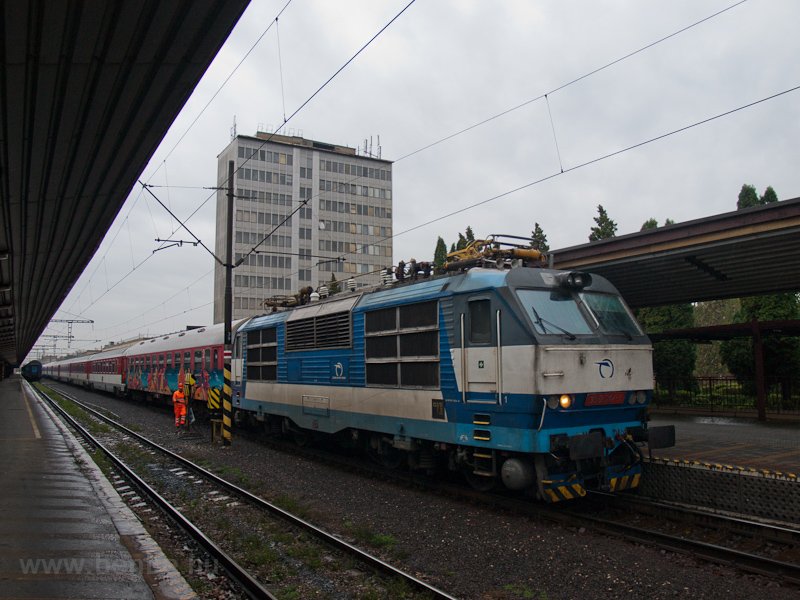 The ŽSSK 350 012-1 see photo