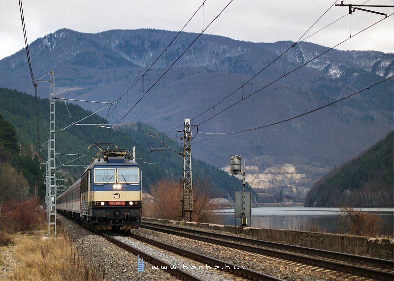 The 362 005-1 at Kerpelny (Krpel any) photo