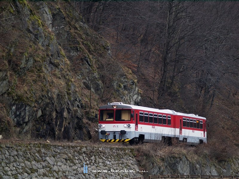 813 013-0/913 013-9 Vágkirá fotó