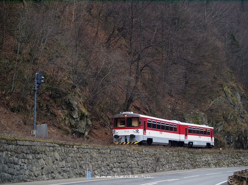 813 013-0/913 013-9 Vágkirá fotó